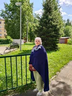 ЛИ в пледе.jpg ЛИ в пледе.jpg